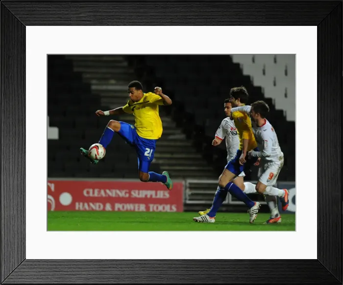 Framed Print : Cyrus Christie in Action: Coventry City vs Milton Keynes Dons at StadiumMK (December 2012) Framed Print : Cyrus Christie in Action: Coventry City vs Milton Keynes Dons at StadiumMK (December 2012)