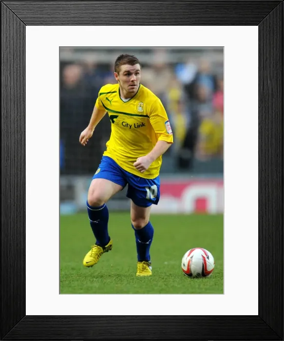 Framed Print : John Fleck's Showdown at StadiumMK: Milton Keynes Dons vs Coventry City (Npower Football League One, December 29, 2012) Framed Print : John Fleck's Showdown at StadiumMK: Milton Keynes Dons vs Coventry City (Npower Football League One, December 29, 2012)