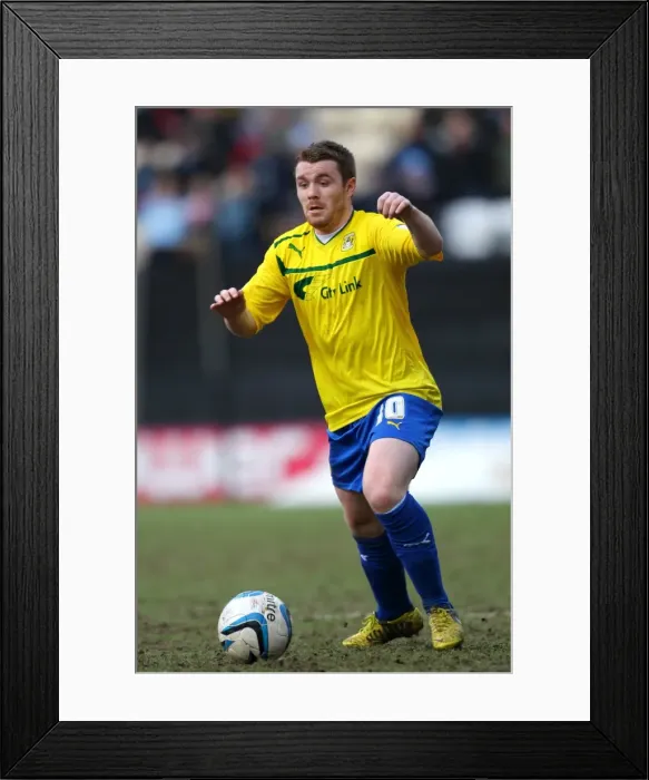 Framed Print : John Fleck in Action: Coventry City vs Preston North End, Npower League One (2013) Framed Print : John Fleck in Action: Coventry City vs Preston North End, Npower League One (2013)