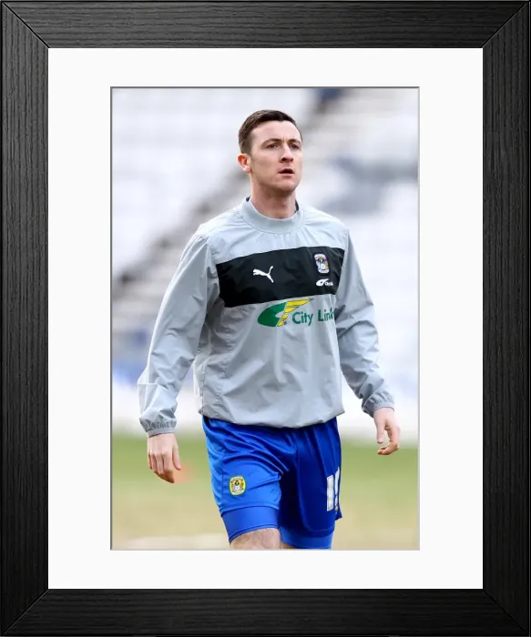 Framed Print : Roy O'Donovan Leads Coventry City in Npower League One Battle against Preston North End at Deepdale Framed Print : Roy O'Donovan Leads Coventry City in Npower League One Battle against Preston North End at Deepdale