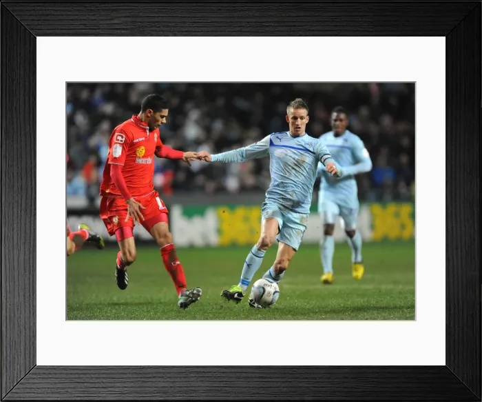 Framed Print : Johnstones Paint Trophy - Northern Section - Final - Coventry City v Crewe Alexandra - Ricoh Arena Framed Print : Johnstones Paint Trophy - Northern Section - Final - Coventry City v Crewe Alexandra - Ricoh Arena