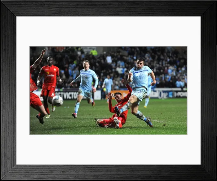 Framed Print : Steven Jennings Shot Towards Glory: Coventry City vs Crewe Alexandra in Johnstones Paint Trophy Northern Final Framed Print : Steven Jennings Shot Towards Glory: Coventry City vs Crewe Alexandra in Johnstones Paint Trophy Northern Final