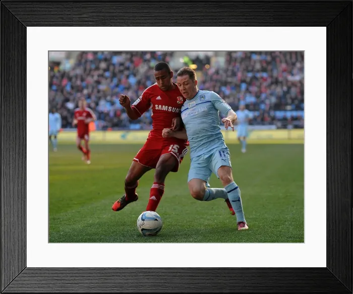 Framed Print : npower Football League One - Coventry City v Swindon Town - Ricoh Arena Framed Print : npower Football League One - Coventry City v Swindon Town - Ricoh Arena