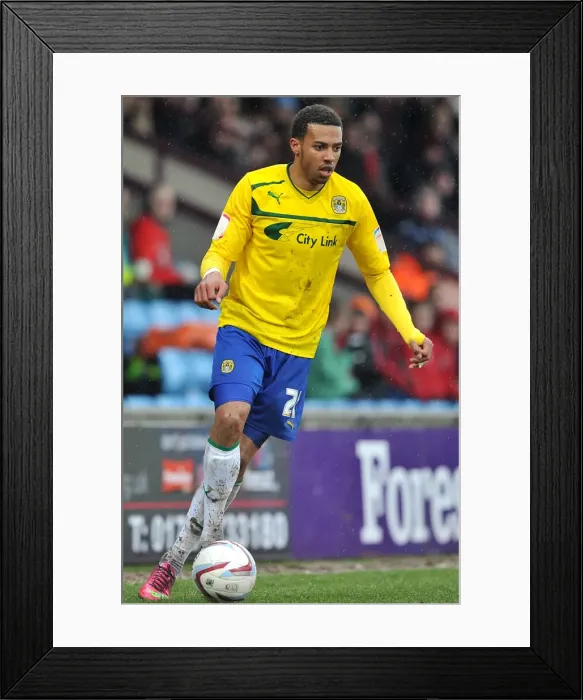 Framed Print : Cyrus Christie at Glanford Park: Coventry City in Football League One Clash with Scunthorpe United (March 9, 2013) Framed Print : Cyrus Christie at Glanford Park: Coventry City in Football League One Clash with Scunthorpe United (March 9, 2013)