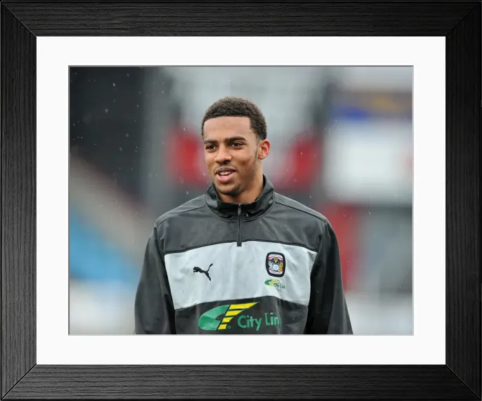 Framed Print : Cyrus Christie in Action: Coventry City vs. Scunthorpe United at Glanford Park (Npower League One, March 9, 2013)