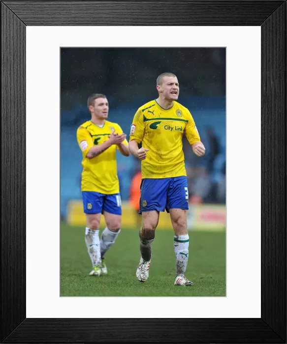 Framed Print : Carl Dickinson's Euphoric Moment: Coventry City Claims Victory Over Scunthorpe United in Npower League One Framed Print : Carl Dickinson's Euphoric Moment: Coventry City Claims Victory Over Scunthorpe United in Npower League One