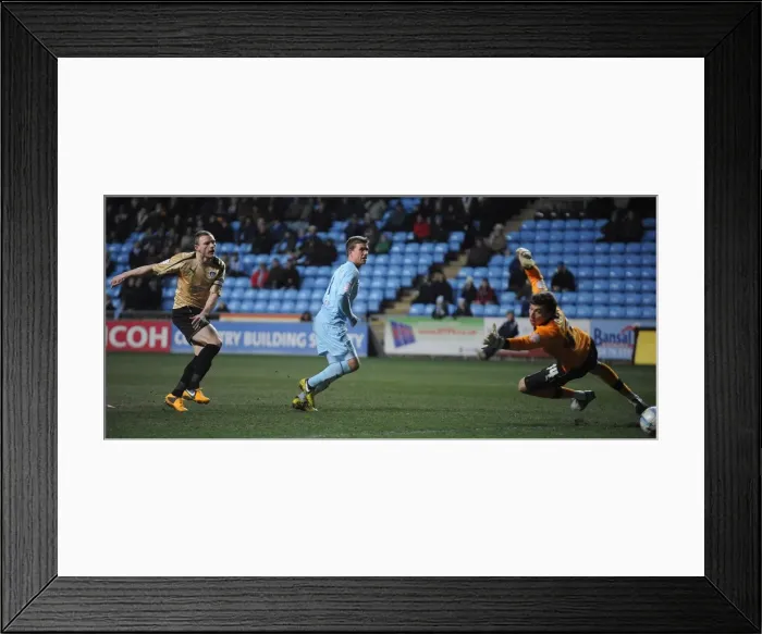 Framed Print : npower Football League One - Coventry City v Colchester United - Ricoh Arena Framed Print : npower Football League One - Coventry City v Colchester United - Ricoh Arena