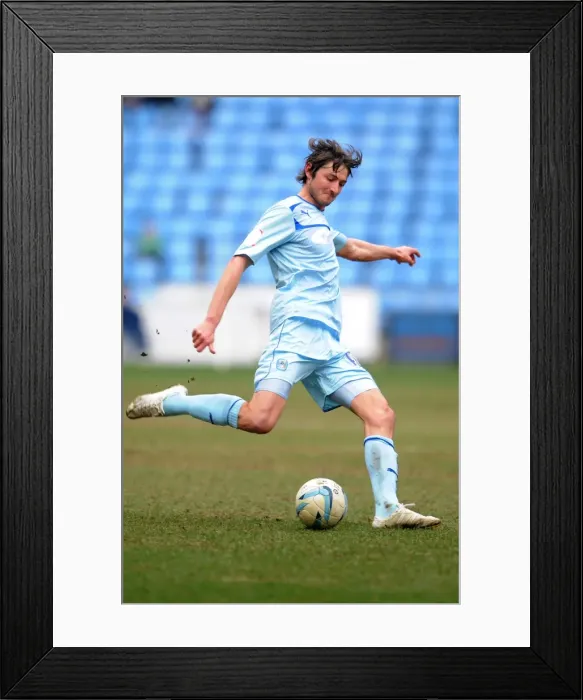 Framed Print : Determined Adam Barton in Coventry City's Npower League One Battle against Doncaster Rovers at Ricoh Arena