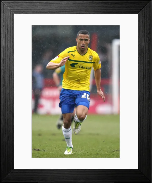 Framed Print : Callum Wilson Scores the Winning Goal: Coventry City at Broadfield Stadium vs. Crawley Town (Npower League One, 13-04-2013) Framed Print : Callum Wilson Scores the Winning Goal: Coventry City at Broadfield Stadium vs. Crawley Town (Npower League One, 13-04-2013)