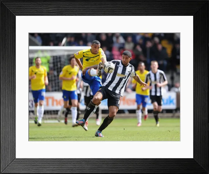 Framed Print : npower Football League One - Notts County v Coventry City - Meadow Lane Framed Print : npower Football League One - Notts County v Coventry City - Meadow Lane