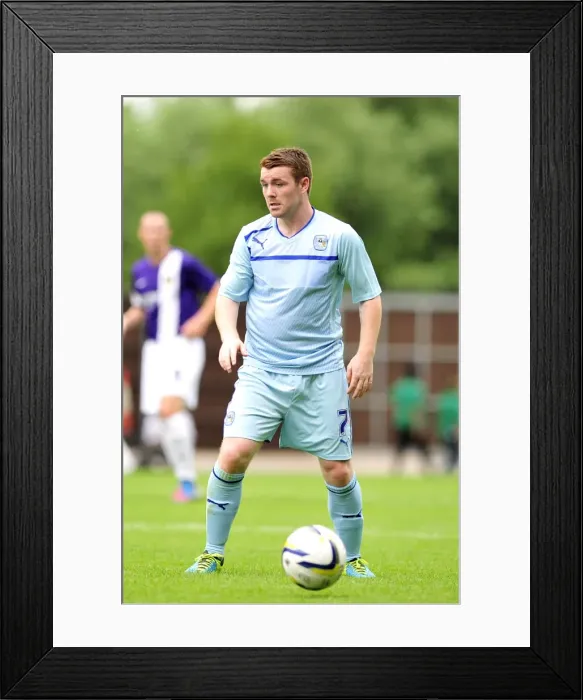 Framed Print : John Fleck in Action: Coventry City vs Oxford United (Friendly, 2013) - Kassam Stadium Framed Print : John Fleck in Action: Coventry City vs Oxford United (Friendly, 2013) - Kassam Stadium