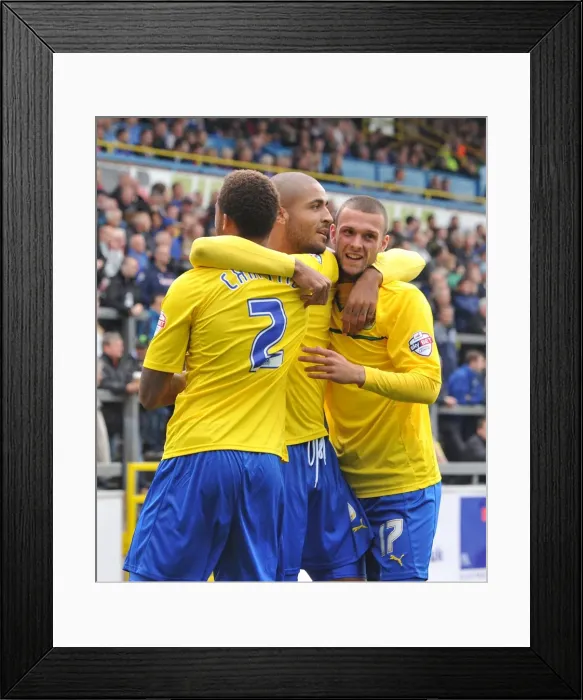 Framed Print : Leon Clarke Scores First Goal for Coventry City in Sky Bet Football League One Match against Carlisle United Framed Print : Leon Clarke Scores First Goal for Coventry City in Sky Bet Football League One Match against Carlisle United