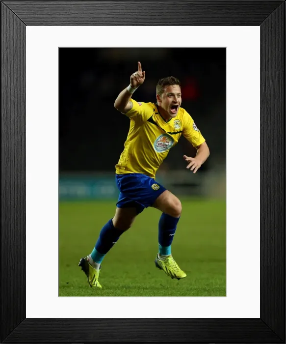 Framed Print : Coventry City's Chris Maguire Scores Double: Sky Bet League One Victory over Milton Keynes Dons