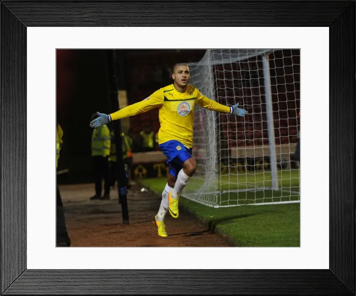 Framed Print : Leon Clarke's Double: Coventry City's FA Cup Victory Celebration vs Barnsley (04-01-2014) Framed Print : Leon Clarke's Double: Coventry City's FA Cup Victory Celebration vs Barnsley (04-01-2014)