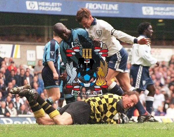 90s Rivalry: Paul Williams vs. Teddy Sheringham - Coventry City's Defensive Battle Against Tottenham's Star Striker