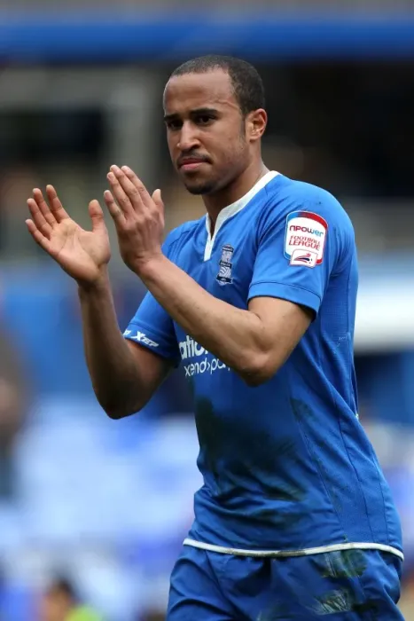 Framed Print : Andros Townsend's Emotional Tribute: Coventry City's Heartfelt Applause (09-04-2012) Framed Print : Andros Townsend's Emotional Tribute: Coventry City's Heartfelt Applause (09-04-2012)