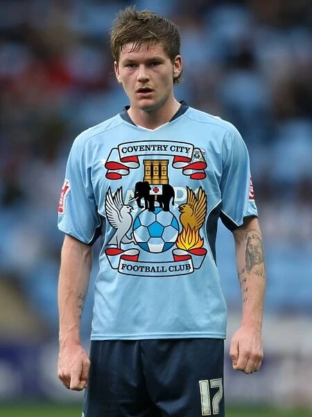 Aron Gunnarsson in Action: Coventry City vs. Reading (Championship 2009)
