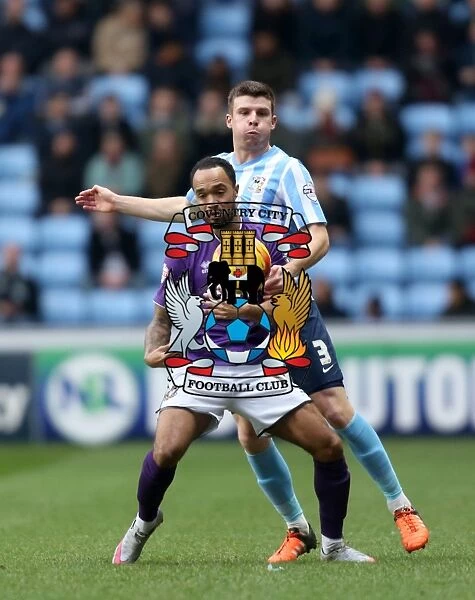 Battle for the Ball: Chris Stokes vs. Byron Moore - Coventry City vs. Port Vale, Sky Bet League One, Ricoh Arena