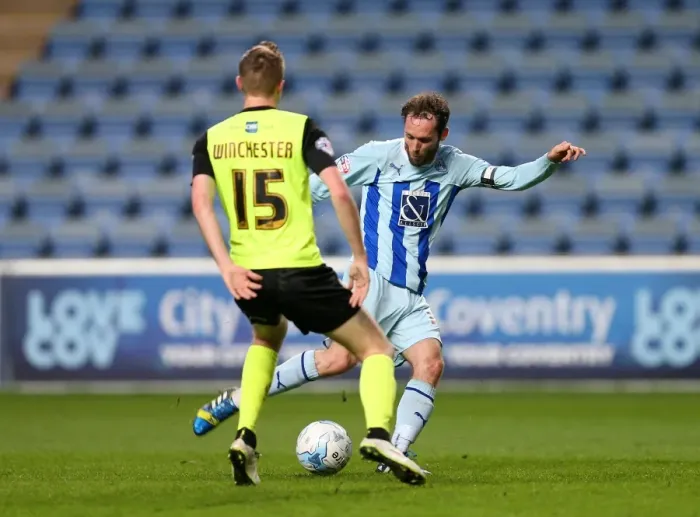 Framed Print : Battle for the Ball: Coventry City vs Oldham Athletic in Sky Bet League One Framed Print : Battle for the Ball: Coventry City vs Oldham Athletic in Sky Bet League One