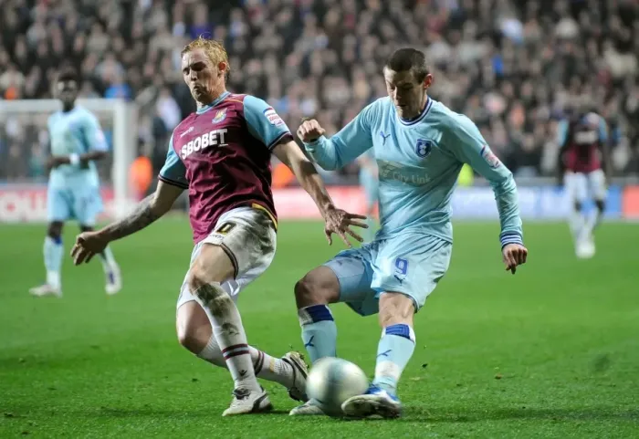 Framed Print : Battle for the Ball: Jutkiewicz vs. Collison - Coventry City vs. West Ham United, Npower Championship (2011) Framed Print : Battle for the Ball: Jutkiewicz vs. Collison - Coventry City vs. West Ham United, Npower Championship (2011)