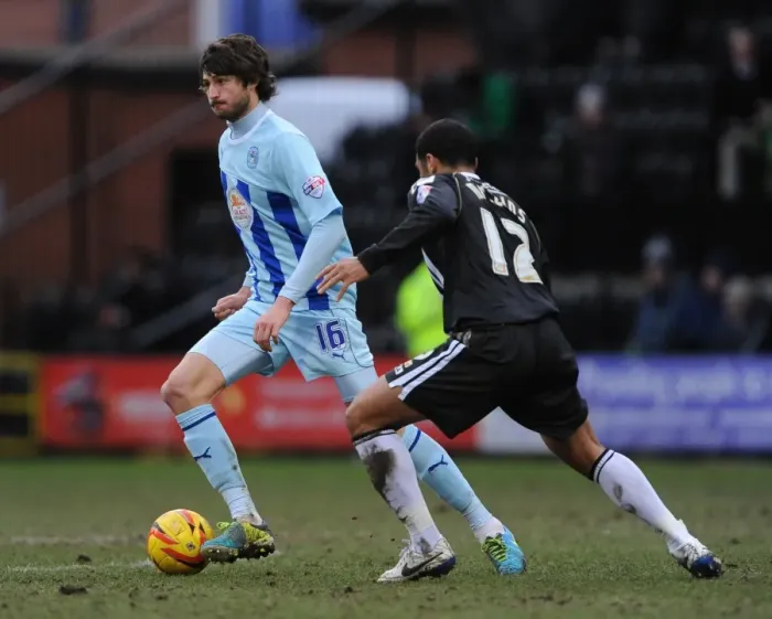 Framed Print : Battle for the Ball: Mullins vs. Barton in Notts County vs. Coventry City League One Clash Framed Print : Battle for the Ball: Mullins vs. Barton in Notts County vs. Coventry City League One Clash