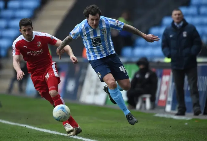 Framed Print : Battle for Supremacy: Coventry City vs. Swindon Town in Sky Bet League One