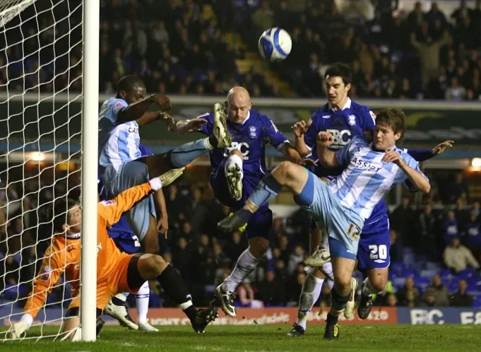 Framed Print : Battleground Birmingham: Lee Carsley Clashes with Coventry City's Osbourne and Gunnarsson in Championship Showdown (03-11-2008) Framed Print : Battleground Birmingham: Lee Carsley Clashes with Coventry City's Osbourne and Gunnarsson in Championship Showdown (03-11-2008)