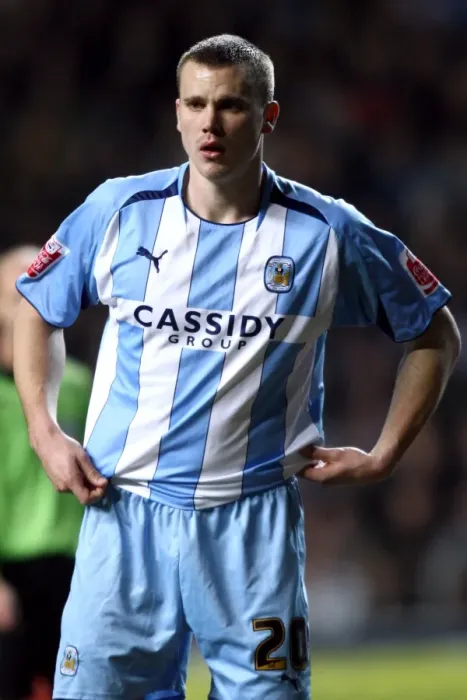 Framed Print : Ben Turner in FA Cup Fifth Round Replay: Coventry City vs. Blackburn Rovers at Ricoh Arena (2009) Framed Print : Ben Turner in FA Cup Fifth Round Replay: Coventry City vs. Blackburn Rovers at Ricoh Arena (2009)