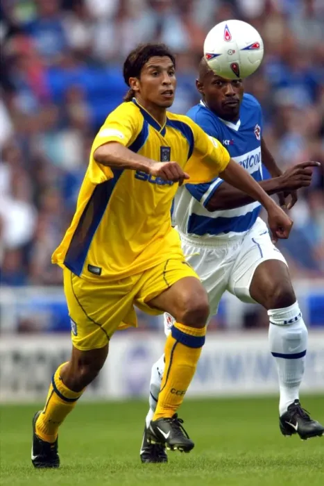 Framed Print : Chippo's Unyielding Spirit: Coventry City vs. Reading, Nationwide League Division One (17-08-2001) Framed Print : Chippo's Unyielding Spirit: Coventry City vs. Reading, Nationwide League Division One (17-08-2001)