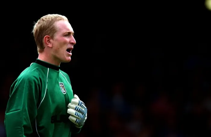 Framed Print : Chris Kirkland in Action: Coventry City vs. Stockport County (Nationwide League Division One, 11-08-2001) Framed Print : Chris Kirkland in Action: Coventry City vs. Stockport County (Nationwide League Division One, 11-08-2001)
