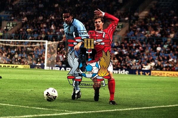 Clash in Division One: Keith O'Neill (Coventry City) vs. Andy Gray (Nottingham Forest) (27-08-2001)