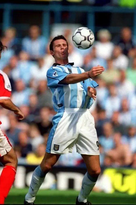 Framed Print : Clash in the FA Premiership: Coventry City vs Middlesbrough (19-08-2000)