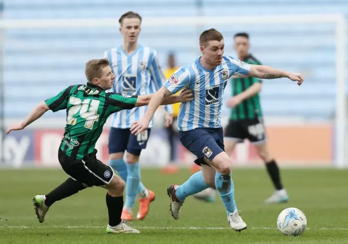 Framed Print : Clash of Midfield Maestros: John Fleck vs Jamie Allen in Sky Bet League One at Ricoh Arena Framed Print : Clash of Midfield Maestros: John Fleck vs Jamie Allen in Sky Bet League One at Ricoh Arena