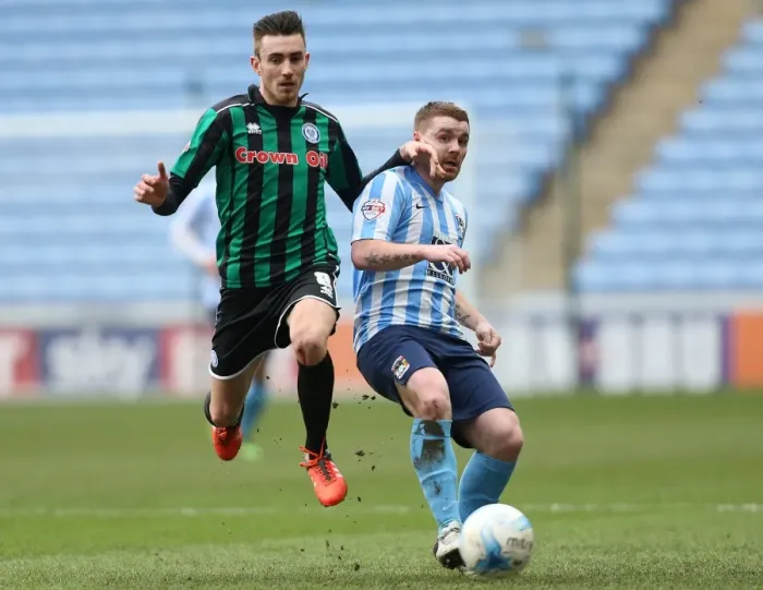 Framed Print : Clash of Midfield Titans: John Fleck vs Matty Lund in Sky Bet League One at the Ricoh Arena Framed Print : Clash of Midfield Titans: John Fleck vs Matty Lund in Sky Bet League One at the Ricoh Arena