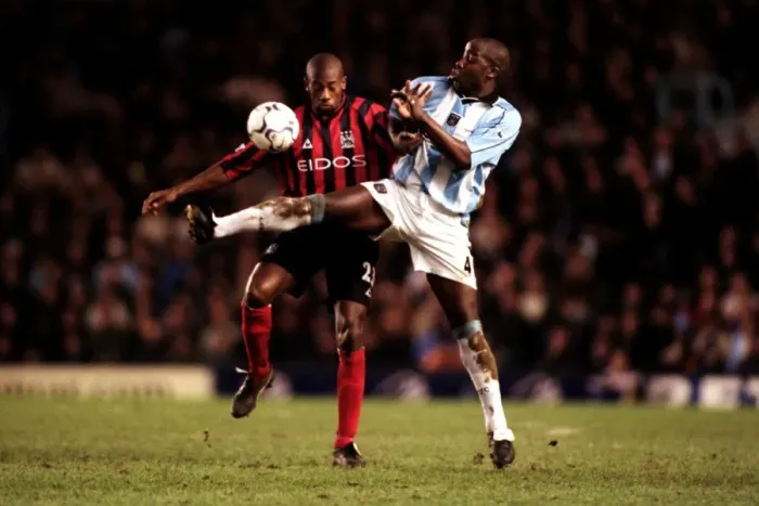 Framed Print : Clash of Titans: Wanchope vs. Williams - Coventry City vs. Manchester City (FA Carling Premiership, 2001) Framed Print : Clash of Titans: Wanchope vs. Williams - Coventry City vs. Manchester City (FA Carling Premiership, 2001)