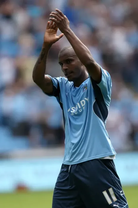 Framed Print : Clinton Morrison's Victory Applause: Coventry City's Championship Triumph over Ipswich Town (09-08-2009) Framed Print : Clinton Morrison's Victory Applause: Coventry City's Championship Triumph over Ipswich Town (09-08-2009)