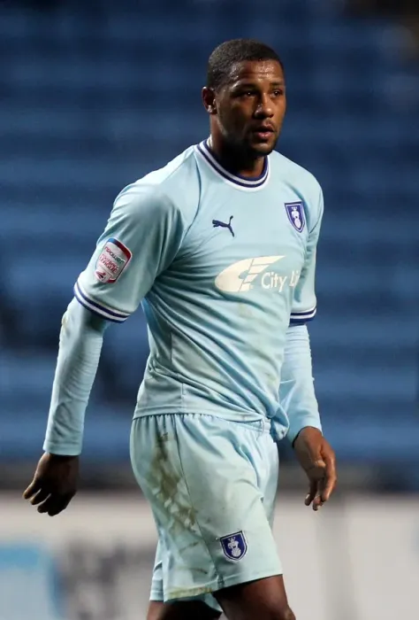 Framed Print : Clive Platt Scores the Winning Goal for Coventry City Against Cardiff in Npower Championship (November 22, 2011) Framed Print : Clive Platt Scores the Winning Goal for Coventry City Against Cardiff in Npower Championship (November 22, 2011)