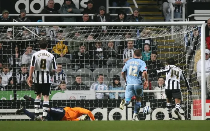 Framed Print : Coca-Cola Football League Championship - Newcastle United v Coventry City - St James Park Framed Print : Coca-Cola Football League Championship - Newcastle United v Coventry City - St James Park