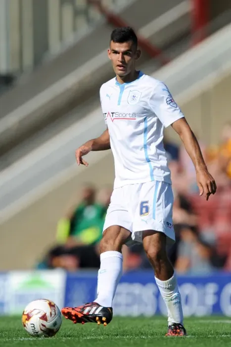 Framed Print : Conor Thomas in Action: Coventry City vs Bradford City, Sky Bet League One, Valley Parade Stadium