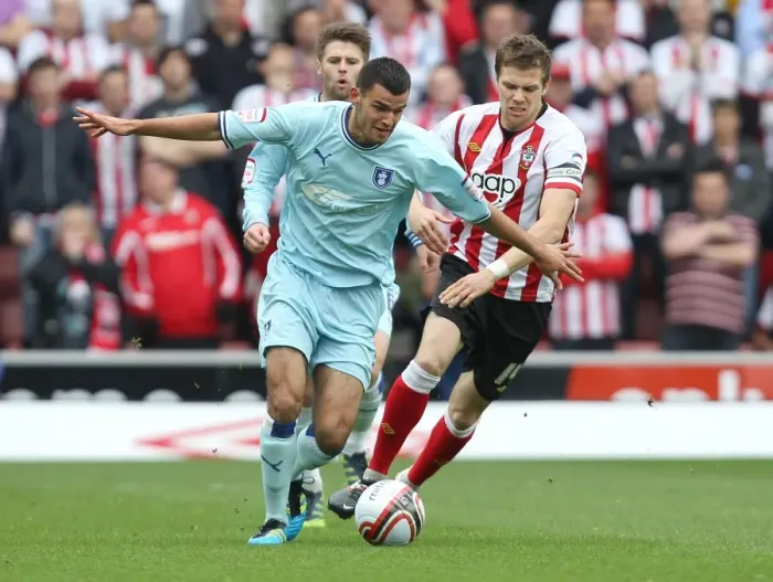 Framed Print : Conor Thomas Evades Dean Hammond: Coventry City vs Southampton Championship Clash (2012) Framed Print : Conor Thomas Evades Dean Hammond: Coventry City vs Southampton Championship Clash (2012)