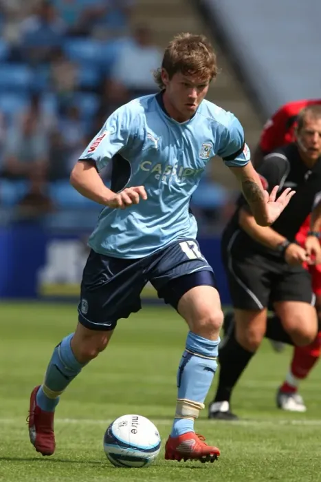 Framed Print : Coventry City Football Club: Aron Gunnarsson's Championship Showdown vs Ipswich Town at Ricoh Arena (09-08-2009) Framed Print : Coventry City Football Club: Aron Gunnarsson's Championship Showdown vs Ipswich Town at Ricoh Arena (09-08-2009)