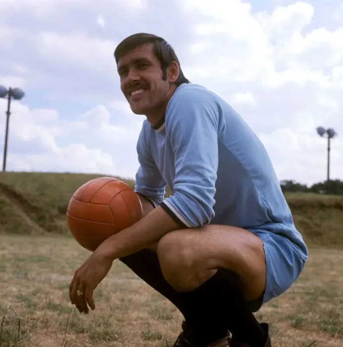 Framed Print : Coventry City Football Club: A Reunion with Legend Tony Hateley in League Division One Framed Print : Coventry City Football Club: A Reunion with Legend Tony Hateley in League Division One