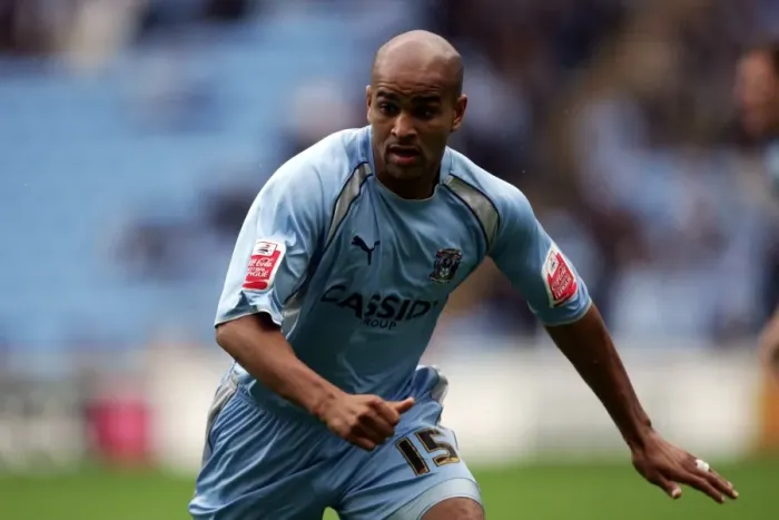 Framed Print : Coventry City vs Hull City: Leon McKenzie Scores at Ricoh Arena - Championship Match (August 18, 2007)