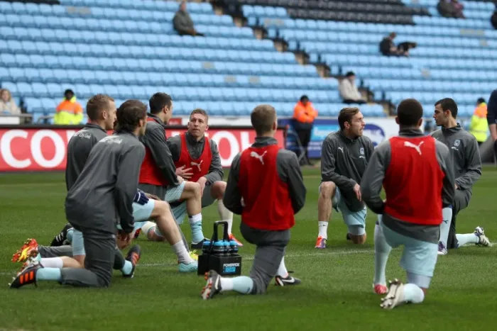 Framed Print : Coventry City vs Middlesbrough: Warm-Up at Ricoh Arena - Npower Championship (21-01-2012) Framed Print : Coventry City vs Middlesbrough: Warm-Up at Ricoh Arena - Npower Championship (21-01-2012)
