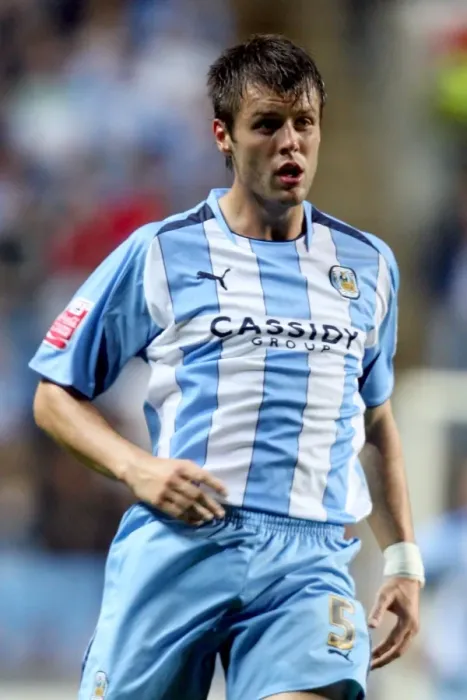 Framed Print : Coventry City vs Newcastle United in Carling Cup Second Round: Elliot Ward's Determination at Ricoh Arena (August 26, 2008) Framed Print : Coventry City vs Newcastle United in Carling Cup Second Round: Elliot Ward's Determination at Ricoh Arena (August 26, 2008)