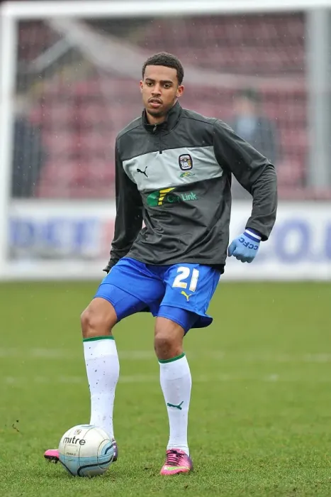 Framed Print : Coventry City's Cyrus Christie in Action: A Football League One Rivalry - Coventry City vs Scunthorpe United (March 9, 2013, Glanford Park)