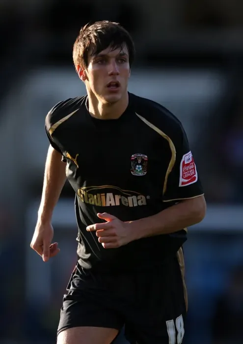Framed Print : Coventry City's Jack Cork in Action against Scunthorpe United in Championship Match at Glanford Park (06-12-2009) Framed Print : Coventry City's Jack Cork in Action against Scunthorpe United in Championship Match at Glanford Park (06-12-2009)