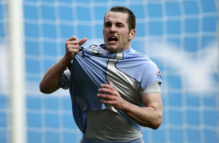 Framed Print : Coventry City's Michael Doyle Scores Second Goal Against Burnley in Championship Match (January 19, 2008, Ricoh Arena) Framed Print : Coventry City's Michael Doyle Scores Second Goal Against Burnley in Championship Match (January 19, 2008, Ricoh Arena)