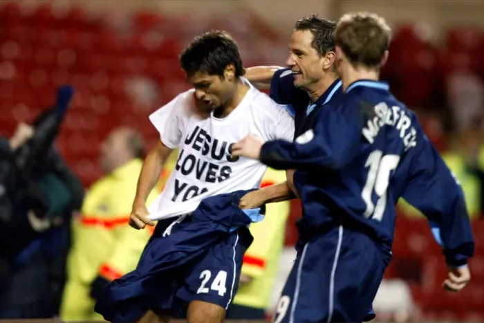 Framed Print : Coventry City's Triumphant Moment: Juan Sara, Dean Holdsworth, and Gary McSheffrey Celebrate Equalizing Goal vs. Nottingham Forest (January 18, 2003) Framed Print : Coventry City's Triumphant Moment: Juan Sara, Dean Holdsworth, and Gary McSheffrey Celebrate Equalizing Goal vs. Nottingham Forest (January 18, 2003)