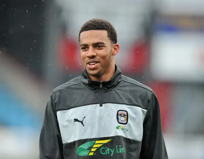 Framed Print : Cyrus Christie in Action: Coventry City vs. Scunthorpe United at Glanford Park (Npower League One, March 9, 2013)